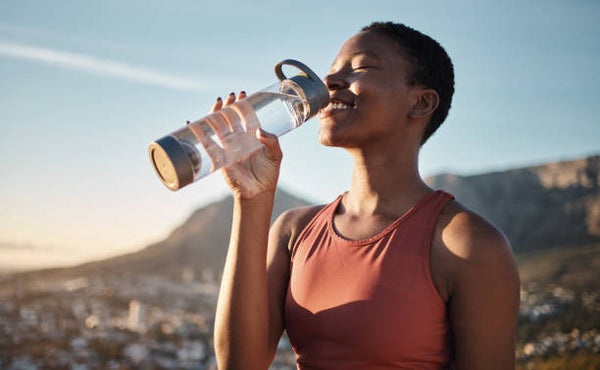 How Much Water Should Women Over 40 Be Drinking? A Guide to Staying Hydrated and Healthy